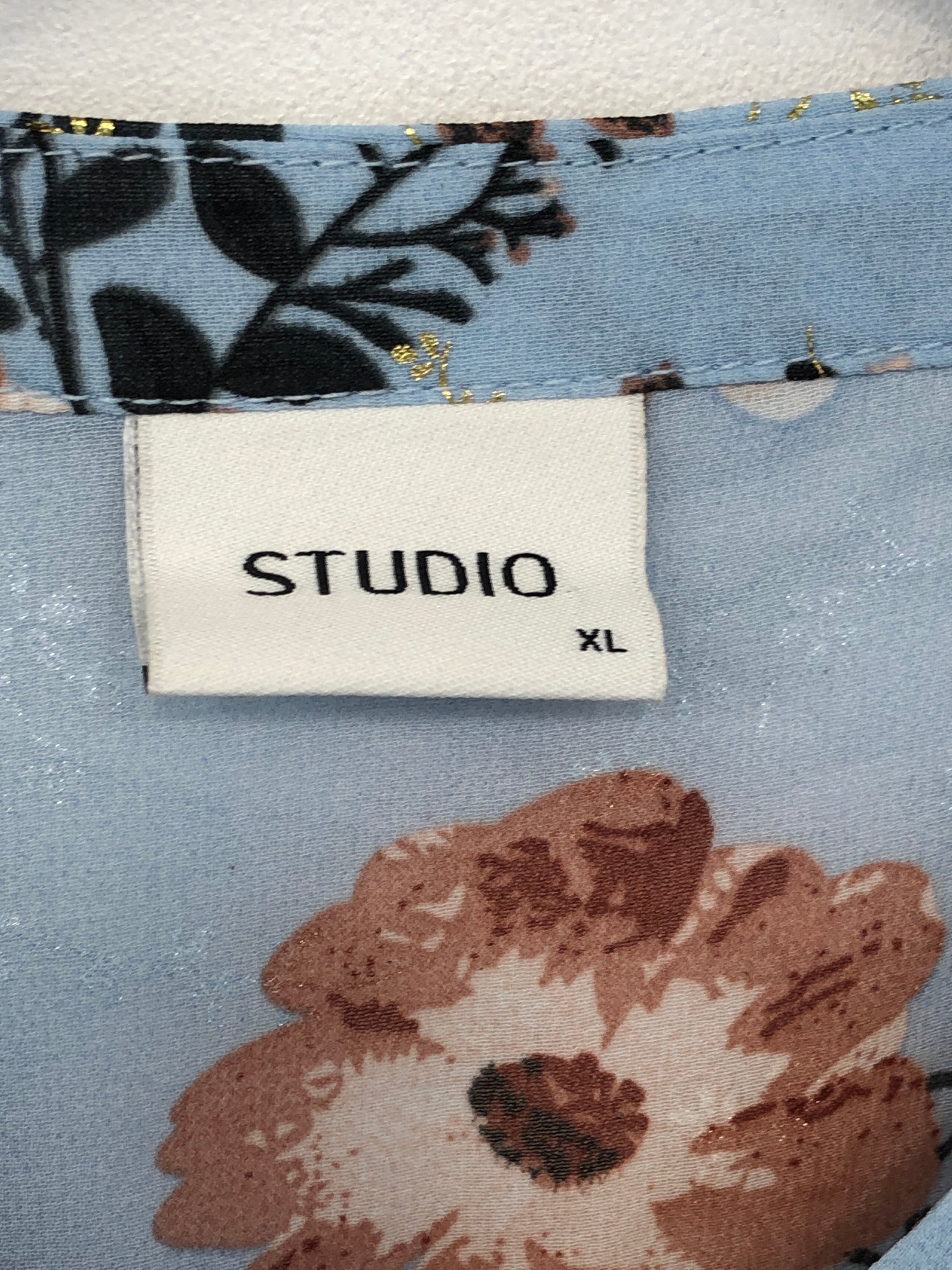 Studio Bluse